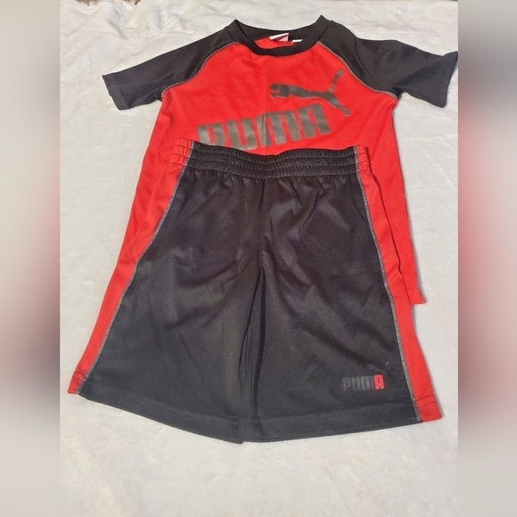 Boys Puma Logo Shorts Set size 5 red & black - Picture 3 of 8